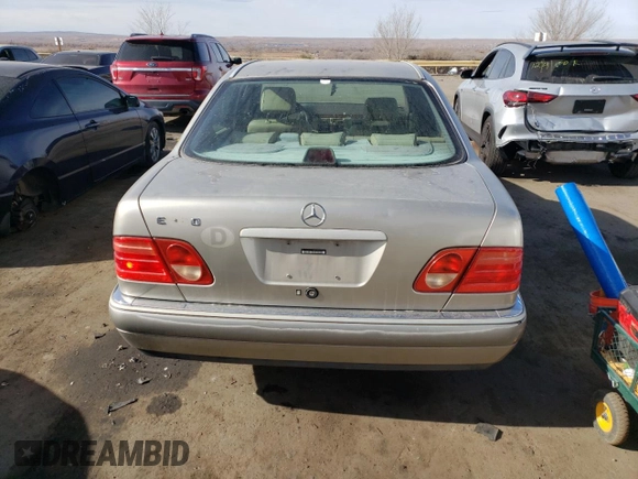 1997 Mercedes-Benz E-Class with VIN WDBJF55F7VA412770, listed as a Copart auction lot 86442634 with 238,065 mi miles and Clean Title. Bid and sale history available at carsss.com. Image 6.