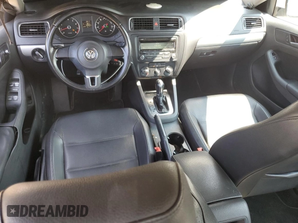 2013 Volkswagen Jetta SE with VIN 3VWDP7AJ9DM418635, listed as a Copart auction lot 59854495 with 169,960 mi miles and Salvage title. Bid and sale history available at DreamBid. Image 8.