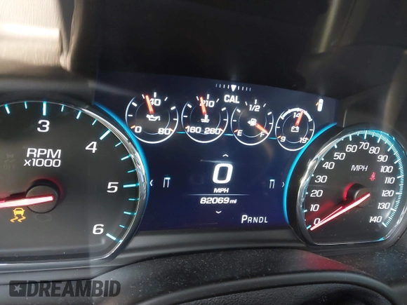 2019 GMC Yukon XL Denali with VIN 1GKS2HKJ2KR226275, listed as a IAAI auction lot 41552828 with 82,069 mi miles. Bid and sale history available at carsss.com. Image 7.