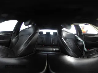 2018 Genesis G80 Sport z VIN KMHGN4JB6JU222877, wystawiony jako IAAI lot #41364724 z przebiegiem 133 550 mil mil oraz . Historia ofert i sprzedaży dostępna na DreamBid. Obrazek 24.