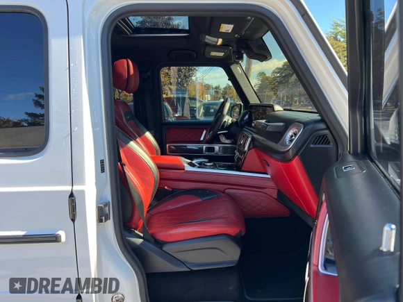 2019 Mercedes-Benz G 63 AMG with VIN WDCYC7HJ8KX308215, listed as a Copart auction lot 77123674 with 93,594 mi miles and Clean Title. Bid and sale history available at DreamBid. Image 5.