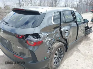 2024 Mazda CX-50 S Preferred z VIN 7MMVABBM1RN191684, wystawiony jako IAAI lot #41977557 z przebiegiem 6353 mil mil oraz . Historia ofert i sprzedaży dostępna na DreamBid. Obrazek 20.