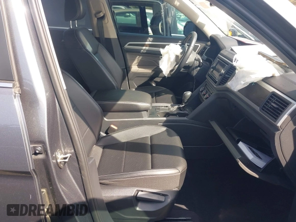 2022 Volkswagen Atlas SE with VIN 1V2DP2CA0NC503805, listed as a IAAI auction lot 41928342 with 65,860 mi miles and . Bid and sale history available at DreamBid. Image 5.