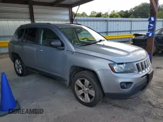 2017 Jeep Compass 75th Anniversary Edition with VIN 1C4NJDBB6HD139093, listed as a Copart auction lot 67085804 with 161,382 mi miles and Salvage Title. Bid and sale history available at carsss.com. Image 4.