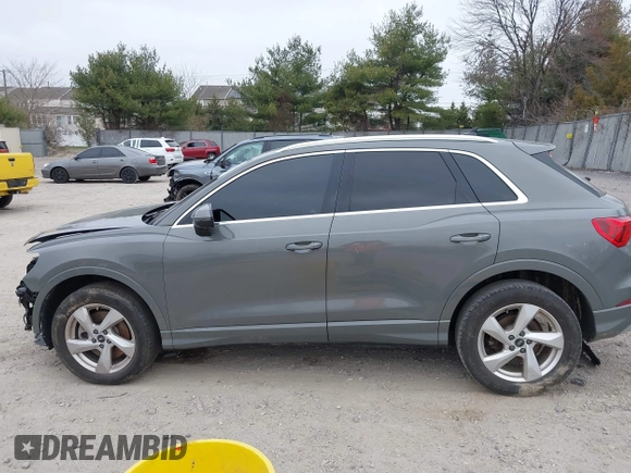 2022 Audi Q3 Premium with VIN WA1AUCF37N1096376, listed as a IAAI auction lot 41803368 with 39,168 mi miles and . Bid and sale history available at DreamBid. Image 14.