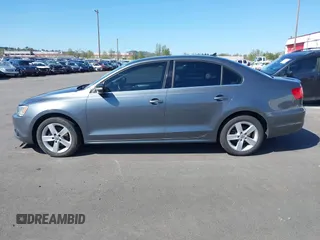 2011 Volkswagen Jetta TDI with VIN 3VWLL7AJ9BM117397, listed as a IAAI auction lot 41993733 with 130,226 mi miles and . Bid and sale history available at DreamBid. Image 14.