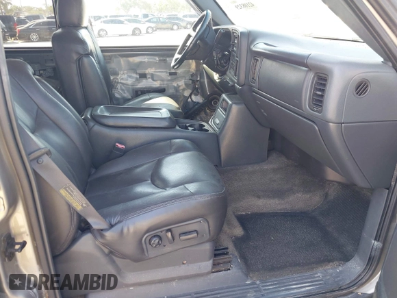 2002 Chevrolet Avalanche with VIN 3GNEC13T32G176233, listed as a IAAI auction lot 42108329 with 312,126 mi miles and . Bid and sale history available at DreamBid. Image 5.