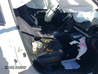 2022 Subaru Forester Premium с VIN JF2SKADC0NH492763, выставлен на аукционе IAAI как лот 42311098 с пробегом Не указан миль и . История ставок и продаж доступна на DreamBid. Изображение 5.