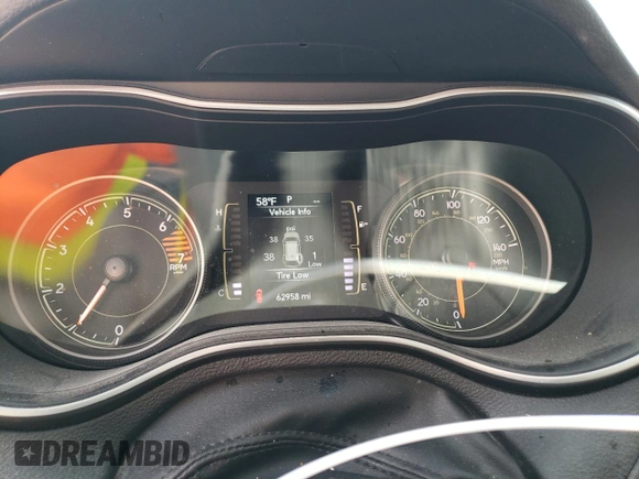 2021 Jeep Cherokee Latitude Plus z VIN 1C4PJMLB2MD205415, wystawiony jako Copart lot #55492645 z przebiegiem 62 958 mil mil oraz Szkoda całkowita • Salvage title. Historia ofert i sprzedaży dostępna na DreamBid. Obrazek 9.