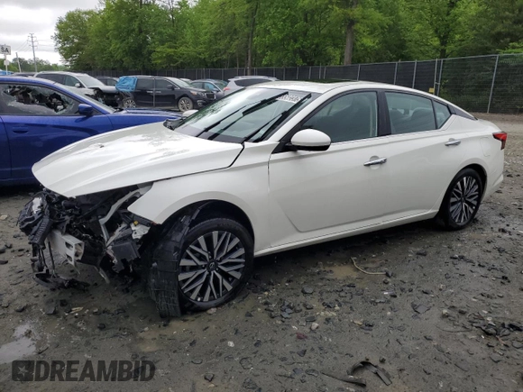 2024 Nissan Altima SV with VIN 1N4BL4DV8RN429650, listed as a Copart auction lot 55502375 with 18,009 mi miles and Salvage Title. Bid and sale history available at DreamBid. Image 1.