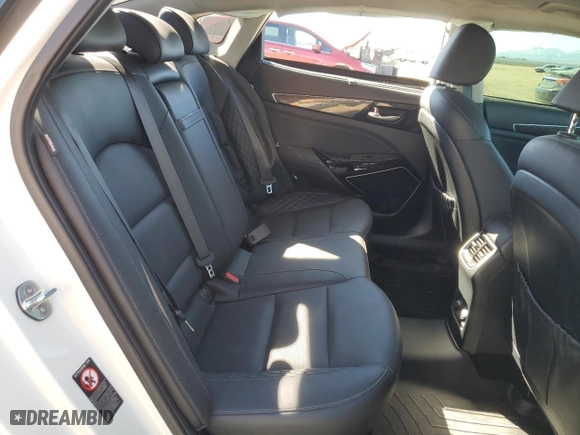 2017 Kia Cadenza Premium with VIN KNALC4J11H5070072, listed as a Copart auction lot 46527985 with 25,598 mi miles and Salvage Title. Bid and sale history available at carsss.com. Image 10.