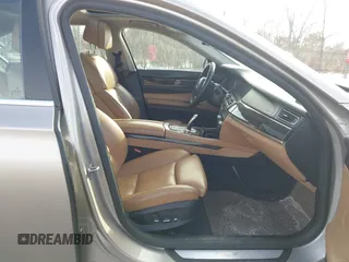 2012 BMW 7 Series 740i with VIN WBAKA4C58CDS99381, listed as a IAAI auction lot 41655715 with 112,731 mi miles and . Bid and sale history available at DreamBid. Image 5.