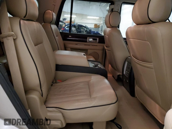 2006 Lincoln Navigator Luxury with VIN 5LMFU28586LJ18307, listed as a Copart auction lot 80278524 with 194,693 mi miles and Salvage Title. Bid and sale history available at carsss.com. Image 11.