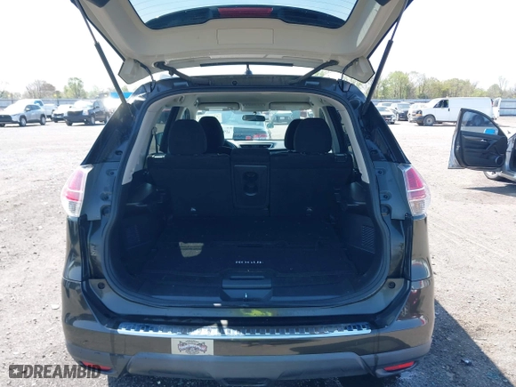 2015 Nissan Rogue S with VIN 5N1AT2MT9FC788825, listed as a IAAI auction lot 41900531 with 101,090 mi miles. Bid and sale history available at carsss.com. Image 17.
