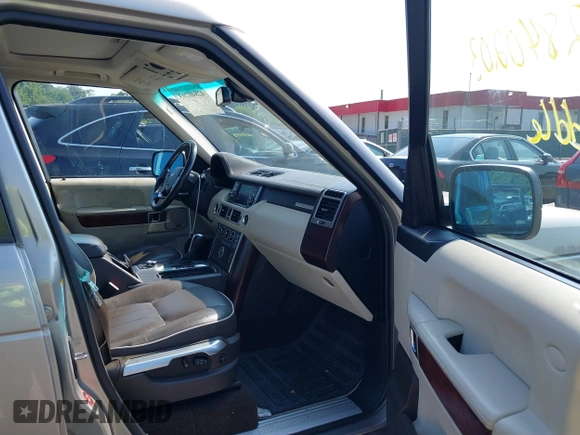 2012 Land Rover Range Rover HSE with VIN SALME1D48CA386194, listed as a IAAI auction lot 42840203 with 172,294 mi miles and . Bid and sale history available at DreamBid. Image 5.
