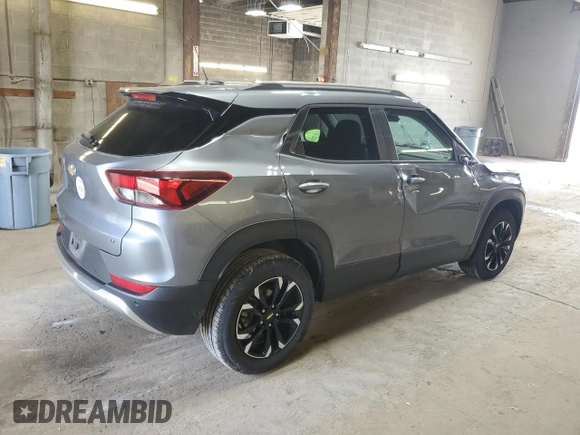 2021 Chevrolet TrailBlazer LT with VIN KL79MRSL4MB008732, listed as a Copart auction lot 64077424 with 24,782 mi miles and Salvage Title. Bid and sale history available at DreamBid. Image 3.