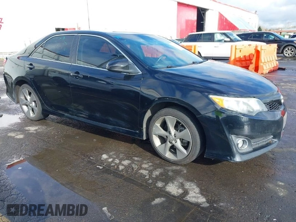 2014 Toyota Camry L with VIN 4T1BF1FK8EU730353, listed as a IAAI auction lot 41570761 with 154,900 mi miles. Bid and sale history available at carsss.com. Image 1.