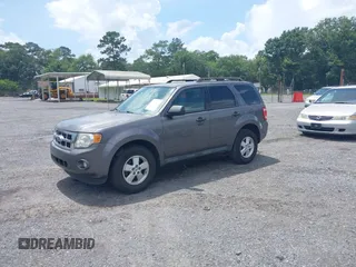 2011 Ford Escape XLT с VIN 1FMCU9D70BKA79380, выставлен на аукционе IAAI как лот 42468883 с пробегом 128 440 миль миль и . История ставок и продаж доступна на DreamBid. Изображение 2.