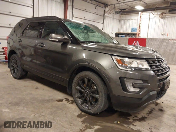 2017 Ford Explorer XLT with VIN 1FM5K8D86HGA22842, listed as a IAAI auction lot 41979924 with 103,486 mi miles and . Bid and sale history available at carsss.com. Image 1.