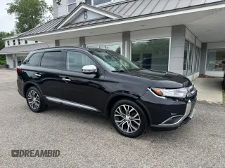2016 Mitsubishi Outlander SE with VIN JA4AZ3A34GZ005934, listed as a Copart auction lot 61871995 with 200,615 mi miles and Clean title. Bid and sale history available at DreamBid. Image 1.