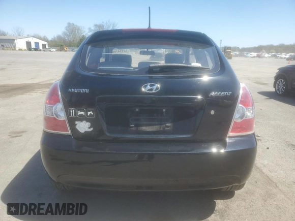 2011 Hyundai Accent GS z VIN KMHCM3AC6BU198599, wystawiony jako Copart lot #52154795 z przebiegiem 116 842 mil mil oraz Szkoda całkowita • Salvage title. Historia ofert i sprzedaży dostępna na DreamBid. Obrazek 6.