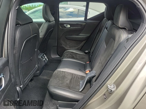 2022 Volvo XC40 R-Design с VIN YV4162UM2N2769099, выставлен на аукционе IAAI как лот 42455853 с пробегом 92 375 миль миль и . История ставок и продаж доступна на DreamBid. Изображение 24.