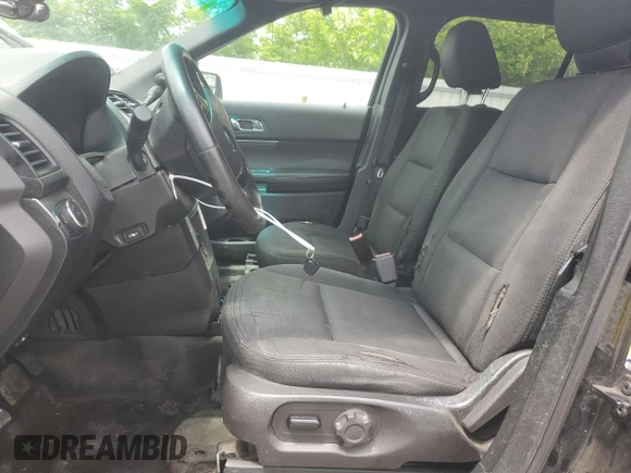 2016 Ford Police Interceptor Utility z VIN 1FM5K8AR2GGB44691, wystawiony jako Copart lot #58399765 z przebiegiem 179 557 mil mil oraz Czysty tytuł • Clean title. Historia ofert i sprzedaży dostępna na DreamBid. Obrazek 7.