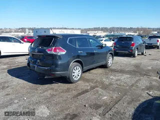 2015 Nissan Rogue S with VIN KNMAT2MT7FP554812, listed as a IAAI auction lot 41876774 with 174,041 mi miles. Bid and sale history available at carsss.com. Image 4.