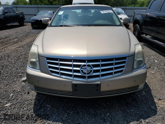 2006 Cadillac DTS 1SC z VIN 1G6KD57Y26U175599, wystawiony jako Copart lot #59149155 z przebiegiem 172 952 mil mil oraz Czysty tytuł • Clean title. Historia ofert i sprzedaży dostępna na DreamBid. Obrazek 5.