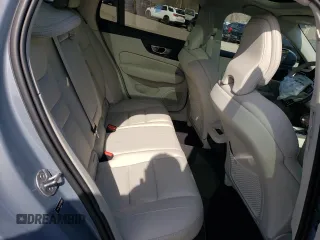 2023 Volvo V60 Plus z VIN YV4L12WZ6P2110672, wystawiony jako Copart lot #46479924 z przebiegiem 12 077 mil mil oraz . Historia ofert i sprzedaży dostępna na DreamBid. Obrazek 10.
