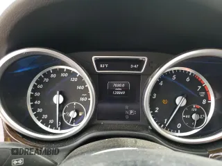 2015 Mercedes-Benz M 350 z VIN 4JGDA5HB5FA543599, wystawiony jako Copart lot #54658225 z przebiegiem 128 849 mil mil oraz Czysty tytuł • Clean title. Historia ofert i sprzedaży dostępna na DreamBid. Obrazek 9.