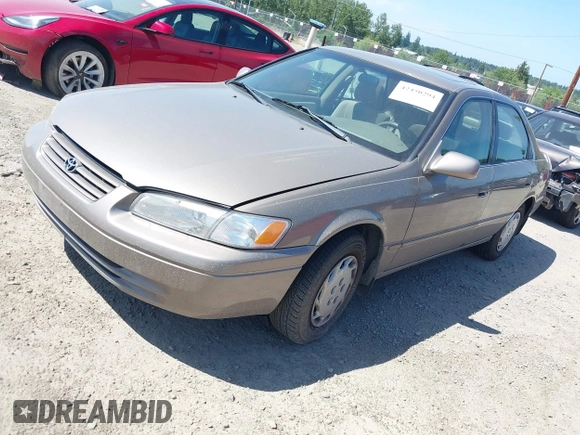 1999 Toyota Camry LE с VIN 4T1BG28K8XU483578, выставлен на аукционе IAAI как лот 42450294 с пробегом 122 664 миль миль и . История ставок и продаж доступна на DreamBid. Изображение 2.