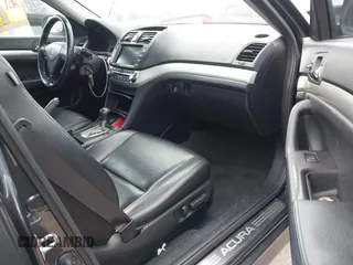 2008 Acura TSX Nav with VIN JH4CL96928C014957, listed as a IAAI auction lot 42072081 with 252,697 mi miles and . Bid and sale history available at DreamBid. Image 5.