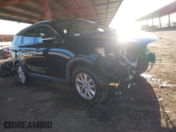 2016 Kia Sorento LX with VIN 5XYPG4A34GG096519, listed as a IAAI auction lot 41804182 with 151,909 mi miles. Bid and sale history available at carsss.com. Image 1.