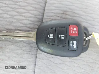 2015 Toyota Corolla L z VIN 2T1BURHE6FC384477, wystawiony jako IAAI lot #42418980 z przebiegiem 142 940 mil mil oraz . Historia ofert i sprzedaży dostępna na DreamBid. Obrazek 11.