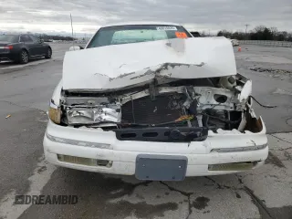 1994 Mercury Grand Marquis LS z VIN 2MELM75W1RX675988, wystawiony jako Copart lot #49810835 z przebiegiem 117 315 mil mil oraz Czysty tytuł • Clean title. Historia ofert i sprzedaży dostępna na DreamBid. Obrazek 5.