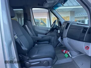 2014 Mercedes-Benz Sprinter Passenger with VIN WDZPE7CC6E5842740, listed as a Copart auction lot 77664544 with 182,288 mi miles and Clean Title. Bid and sale history available at carsss.com. Image 5.