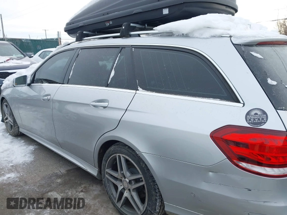 2016 Mercedes-Benz E-Class E 350 Luxury with VIN WDDHH8JBXGB335197, listed as a IAAI auction lot 41344354 with 96,164 mi miles. Bid and sale history available at carsss.com. Image 14.