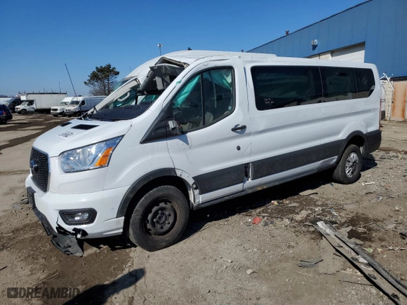2022 Ford Transit Passenger Wagon XL with VIN 1FBAX2Y85NKA49233, listed as a Copart auction lot 43812314 with 53,599 mi miles and Clean Title. Bid and sale history available at carsss.com. Image 1.