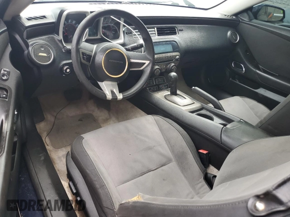 2011 Chevrolet Camaro 1LT z VIN 2G1FB1EDXB9121190, wystawiony jako Copart lot #58581025 z przebiegiem 234 858 mil mil oraz Szkoda całkowita • Salvage title. Historia ofert i sprzedaży dostępna na DreamBid. Obrazek 8.