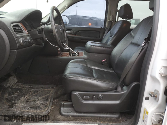 2008 Chevrolet Avalanche LT w/3LT with VIN 3GNFK12358G129724, listed as a Copart auction lot 87411564 with 176,056 mi miles and Clean Title. Bid and sale history available at carsss.com. Image 7.