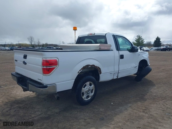 2014 Ford F-150 XL with VIN 1FTMF1CF9EKF40464, listed as a IAAI auction lot 41985678 with 194,224 mi miles. Bid and sale history available at carsss.com. Image 4.