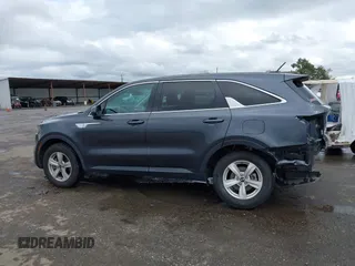 2021 Kia Sorento LX z VIN 5XYRGDLC7MG043279, wystawiony jako IAAI lot #41814356 z przebiegiem 97 094 mil mil oraz . Historia ofert i sprzedaży dostępna na DreamBid. Obrazek 14.