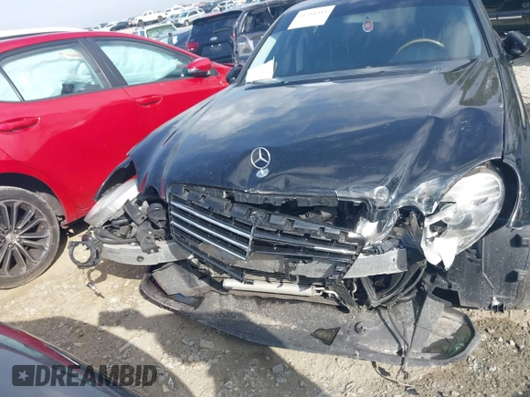 2008 Mercedes-Benz E 350 Luxury with VIN WDBUF87X88B292447, listed as a IAAI auction lot 41754352 with 161,935 mi miles and . Bid and sale history available at carsss.com. Image 6.