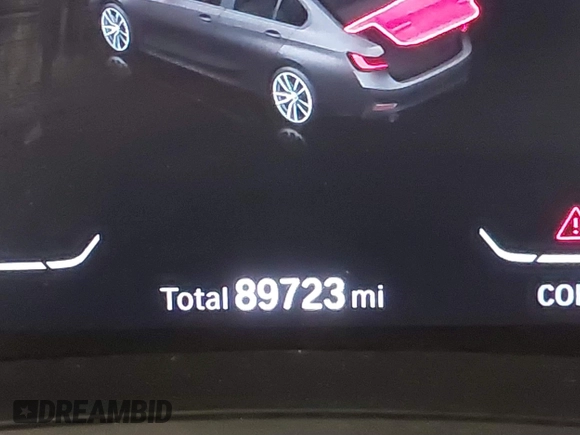 2019 BMW 3 Series 330i xDrive with VIN WBA5R7C56KAJ86102, listed as a IAAI auction lot 41368114 with 89,723 mi miles. Bid and sale history available at carsss.com. Image 16.