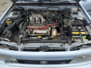 1990 Toyota Camry z VIN JT2VV22EXL3011563, wystawiony jako Copart lot #46136565 z przebiegiem 63 819 mil mil oraz Czysty tytuł • Clean title. Historia ofert i sprzedaży dostępna na DreamBid. Obrazek 11.