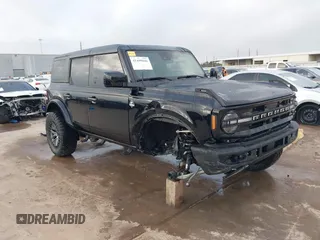 2024 Ford Bronco Outer Banks with VIN 1FMDE8BH9RLA78563, listed as a IAAI auction lot 41499846 with 8,023 mi miles. Bid and sale history available at carsss.com. Image 1.