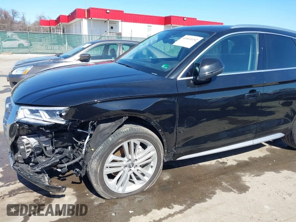 2018 Audi Q5 Premium Plus with VIN WA1BNAFYXJ2197899, listed as a IAAI auction lot 41810152 with 23,495 mi miles. Bid and sale history available at carsss.com. Image 6.
