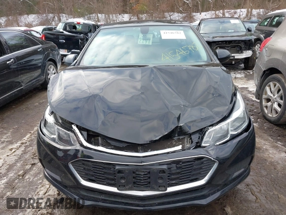 2017 Chevrolet Cruze LS z VIN 1G1BC5SM3H7138902, wystawiony jako IAAI lot #41546782 z przebiegiem 90 908 mil mil oraz . Historia ofert i sprzedaży dostępna na DreamBid. Obrazek 12.