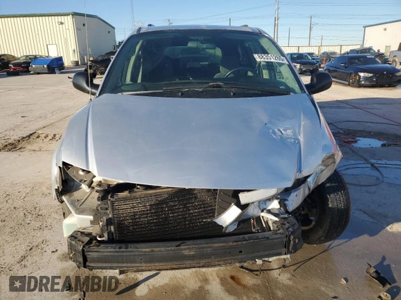 2007 Chrysler Town & Country LWB Touring with VIN 2A4GP54L57R258844, listed as a Copart auction lot 88351265 with 141,521 mi miles and Salvage Title. Bid and sale history available at carsss.com. Image 5.
